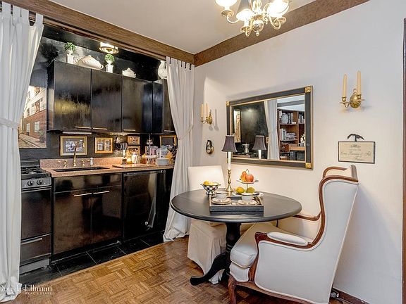 2nd image of 145 E 15th St APT 3D