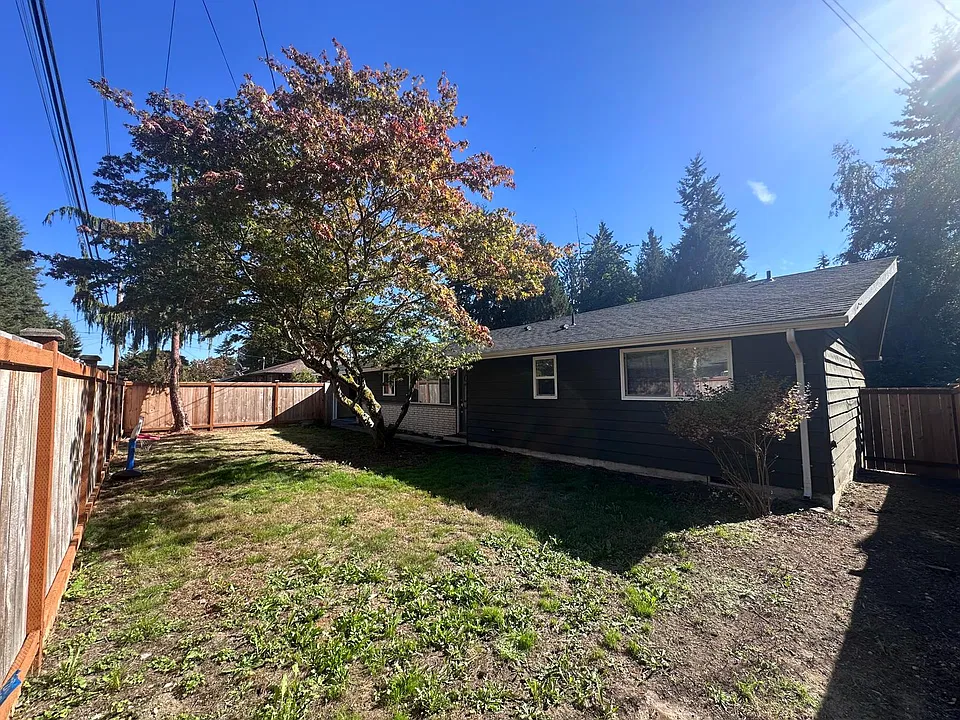 2422 73rd St SE