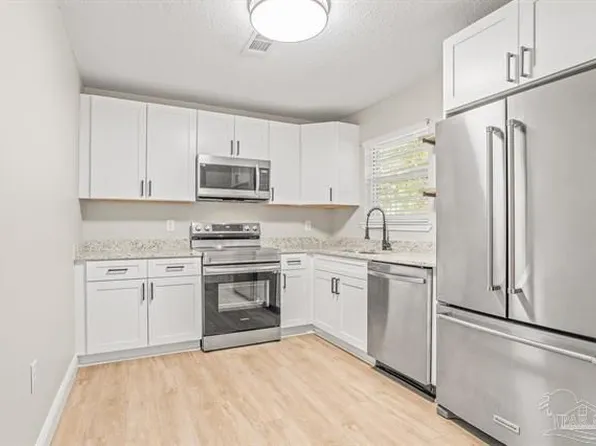 207 Ajax Dr NW, Fort Walton Beach, FL 32548