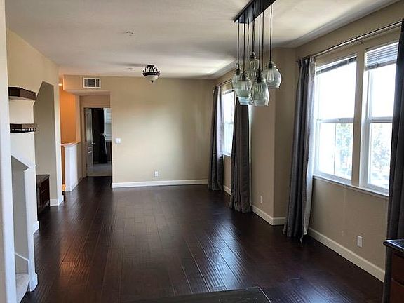 2nd image of 2216 Beech Cir