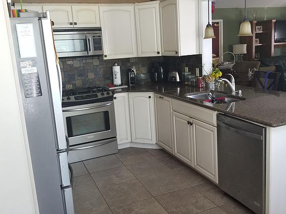 4th image of 4909 Gabriel Dr