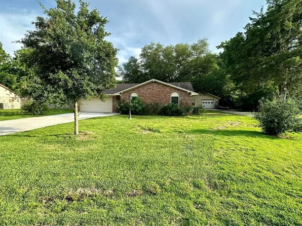 13609 Hackberry Manor Drive, Willis, TX 77318