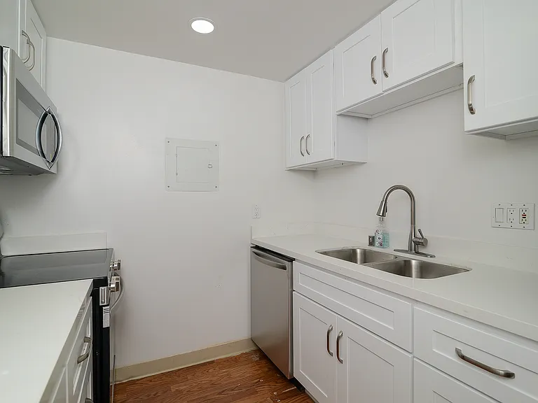 5010 Glide Dr #1 — Photo 10