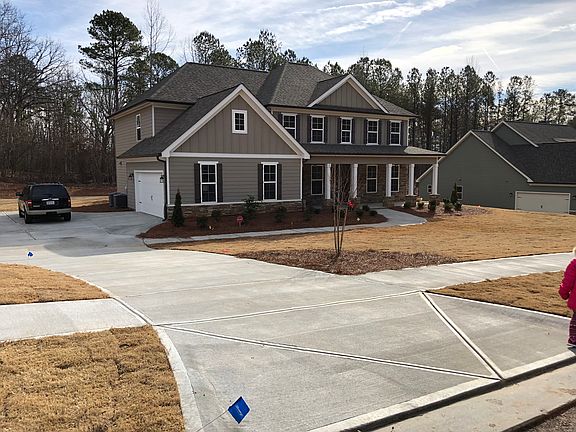 2nd image of 220 Blue Point Pkwy #104