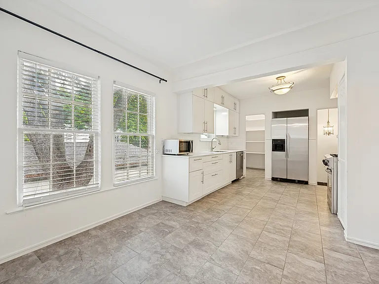 4542 Westway Ave — Photo 5