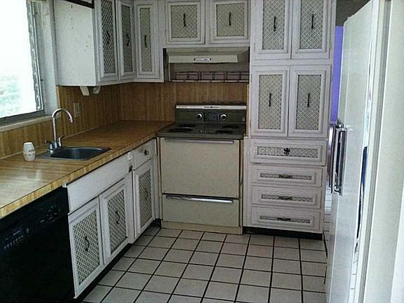 2nd image of 4254 43rd Ave N