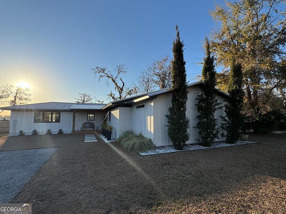 1st image of 709 Teresa Dr