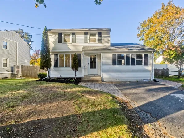 80 Tulsa St, Springfield, MA 01118