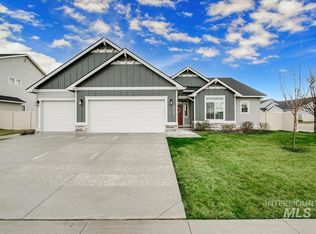 8722 S Inara Ave, Kuna, ID 83634
