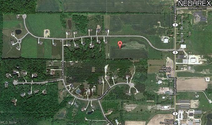 2nd image of Maplewood Farm Dr