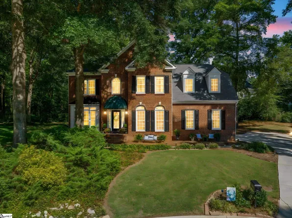 107 Willow Oak Ct, Simpsonville, SC 29681