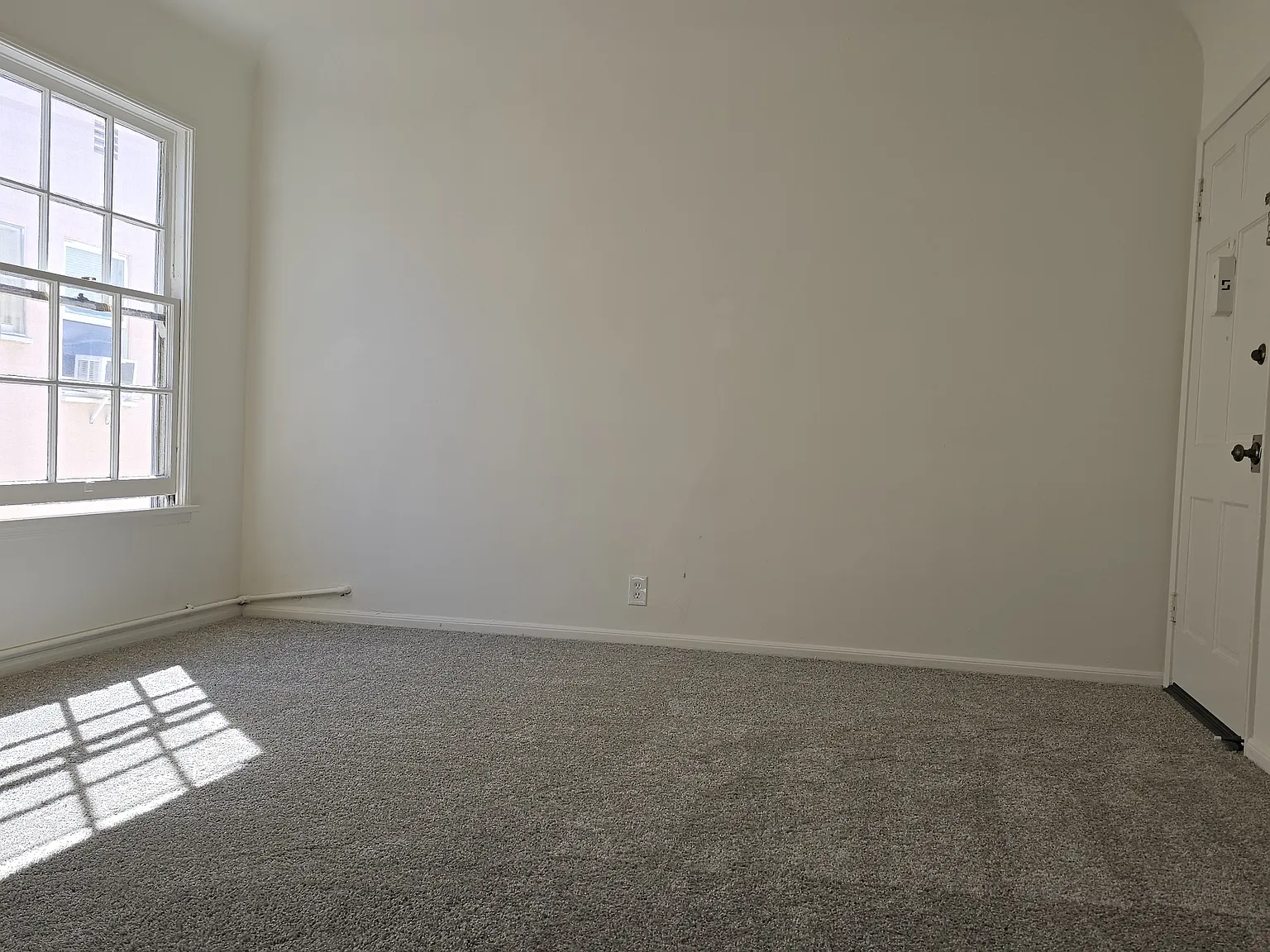6160 Orange St — Photo 2