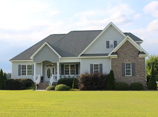 2843 Grover Hardee Rd, Greenville, NC 27858