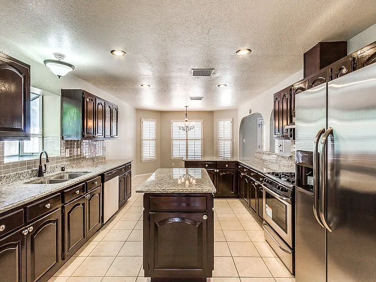 6104 La Posta Dr — Photo 13