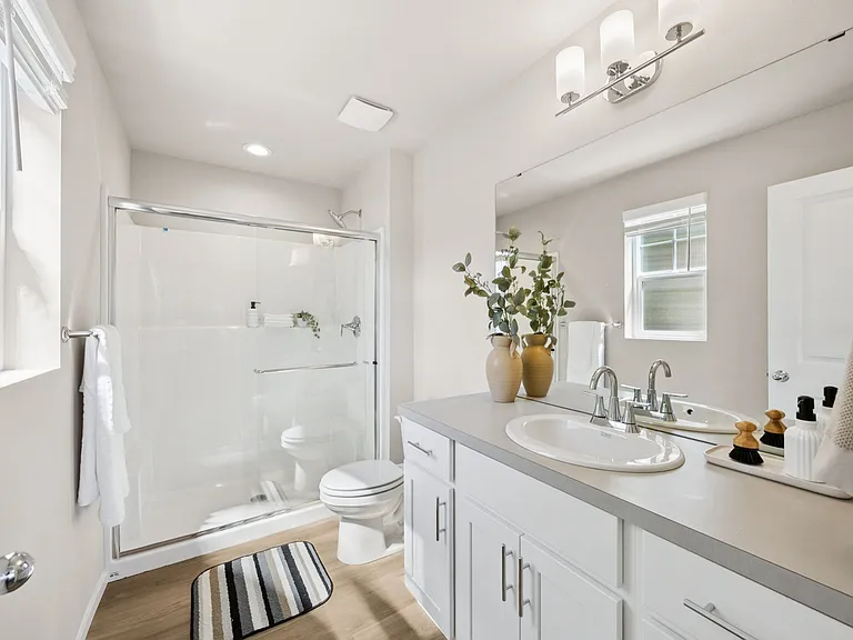 2301 Mill St NE — Photo 15