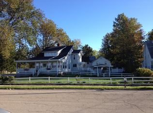 5138 Old Lake Rd, Geneva, OH 44041