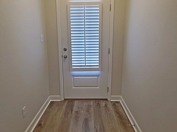 2nd image of 4142 Shadow Garden Dr