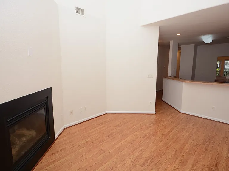 5062 Glen Canyon Dr — Photo 6