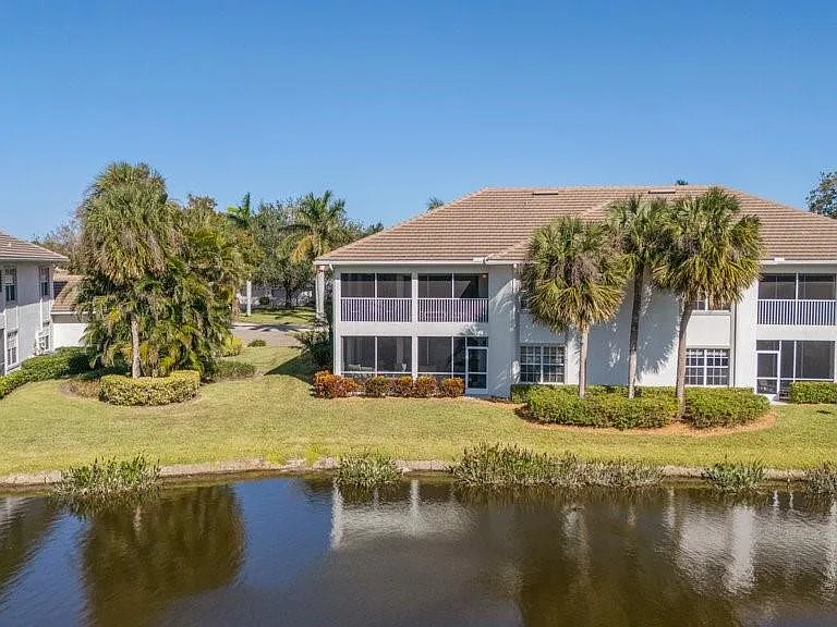 8251 Grand Palm Dr #3 — Photo 29