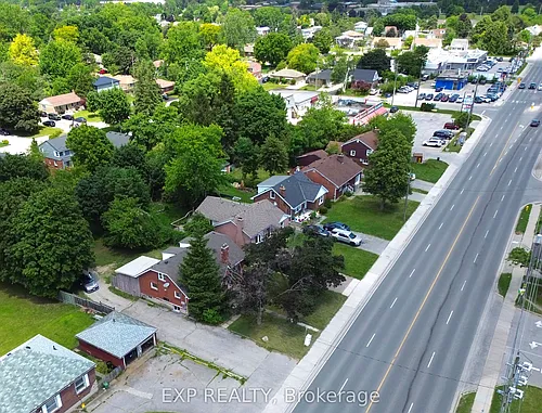 1168 Oxford St E Photo 1