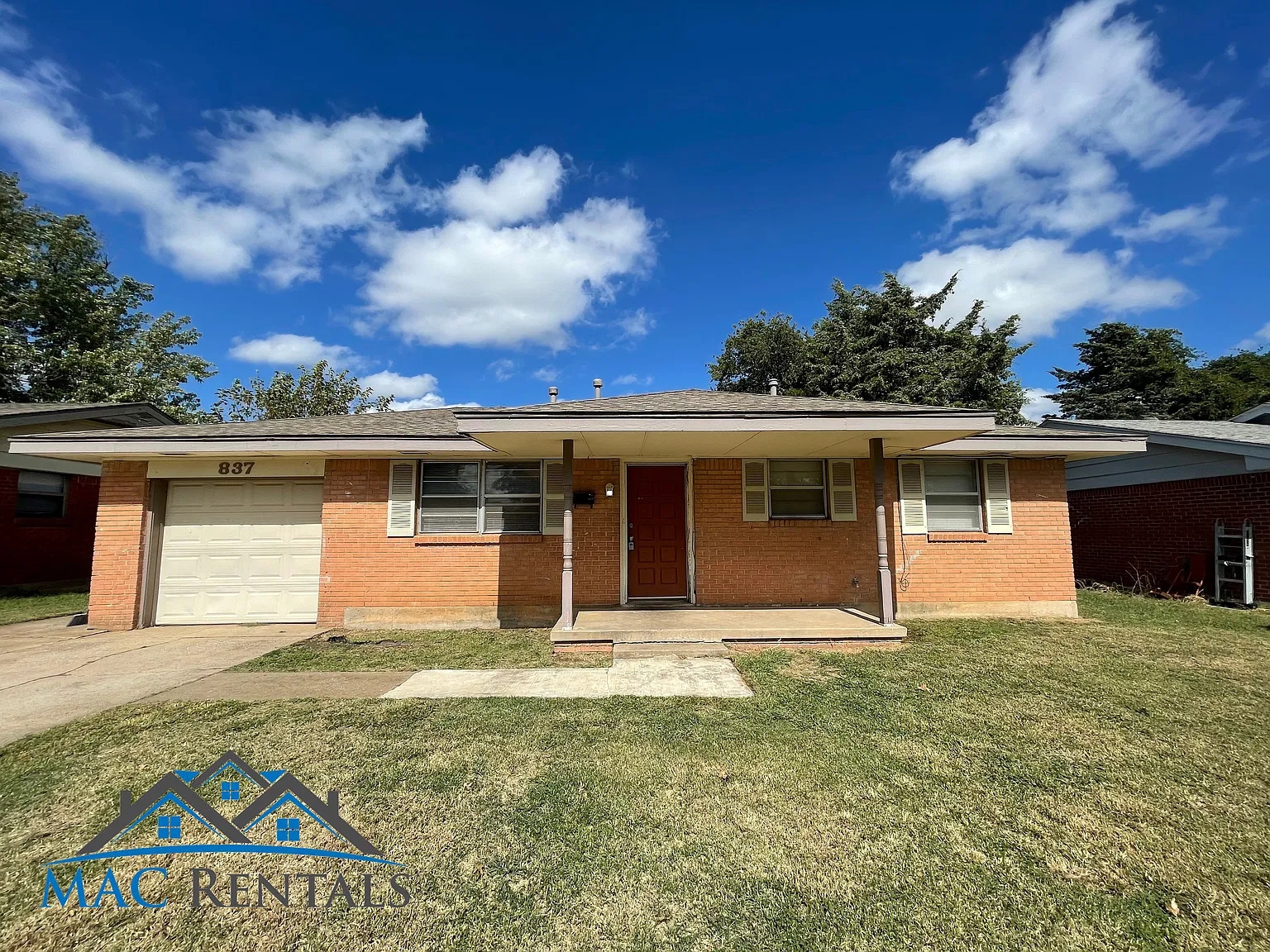 3 bed, 850 sqft, $1,150 — Photo 1