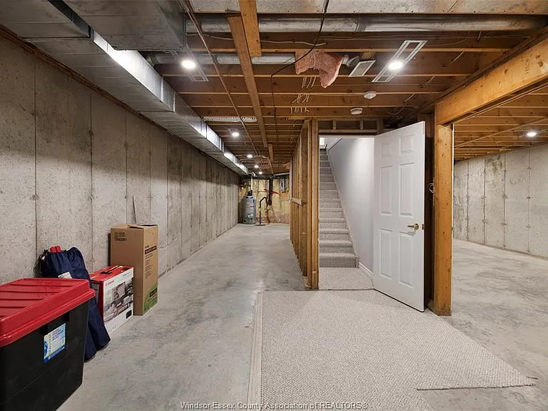 19 Malibu Dr — Photo 27
