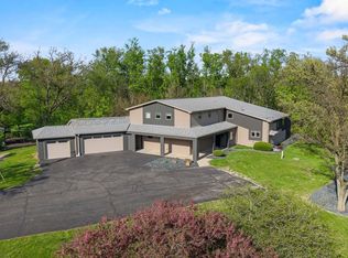 5416 N County Road H, Janesville, WI 53548