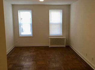 31-78 34th St #3EE, Astoria, NY 11106