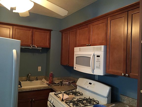 2nd image of 75 Saltonstall Pkwy #B9
