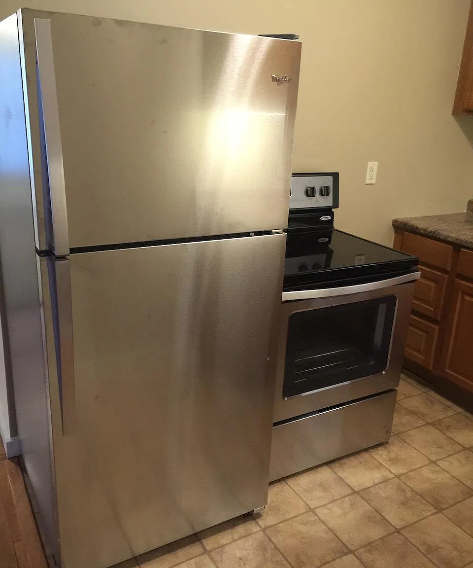 1 bed, 800 sqft, $1,200 — Photo 3