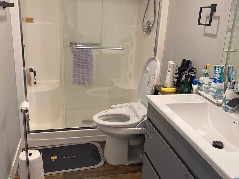 449 Lochwood Dr — Photo 12