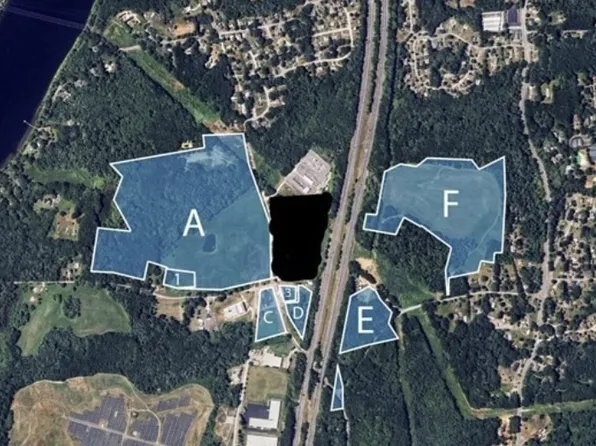 11 Pond Hill Rd, Amesbury, MA 01913