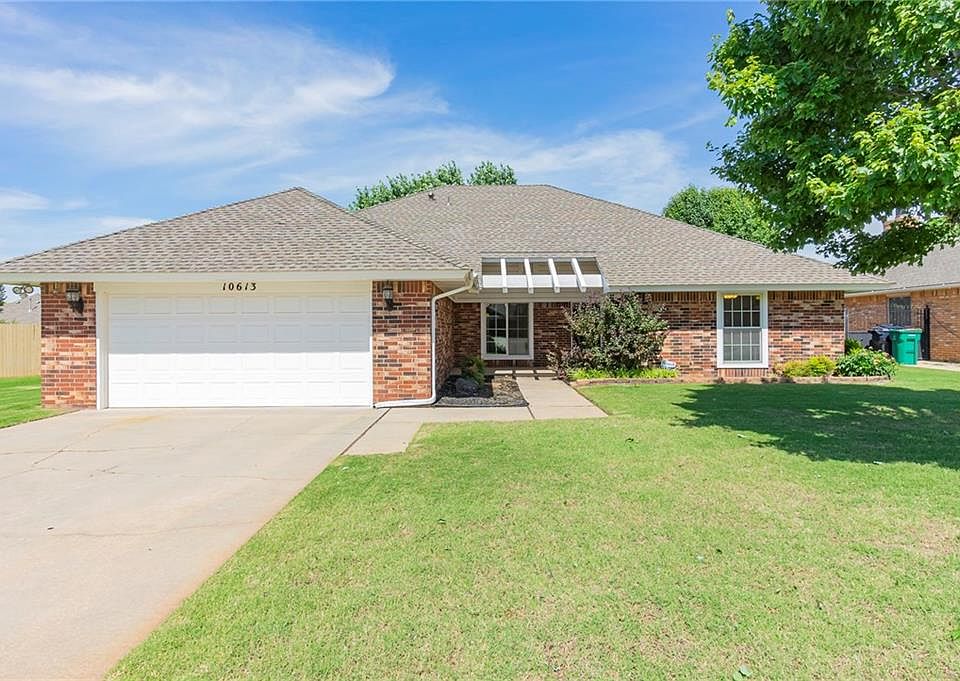 1st image of 10613 W Country Dr