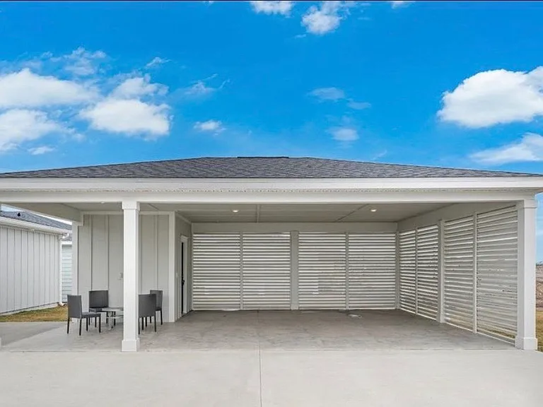 2305 Peony St — Photo 16