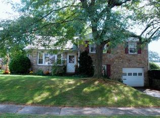 1315 2nd Ave, Hellertown, PA 18055