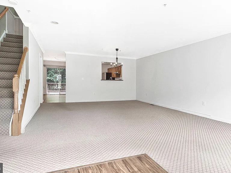 616 Bellerive Ct #85 — Photo 10