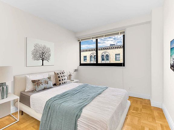 4th image of 330 W 45th St APT 6F