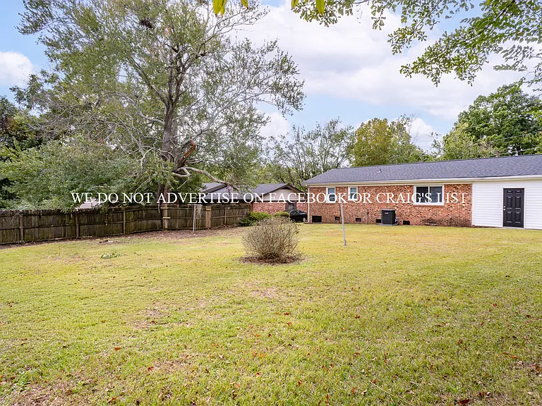 Malvern Cir — Photo 19