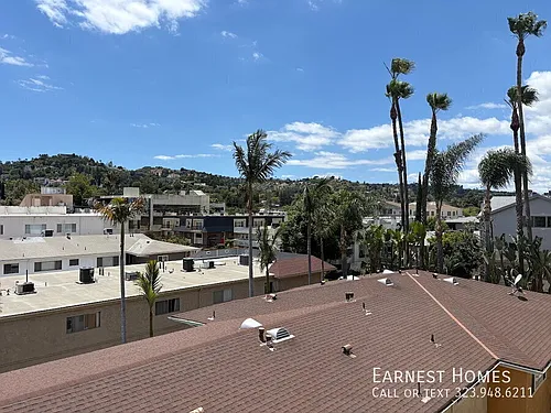 4348 Mammoth Ave #303 Photo 1