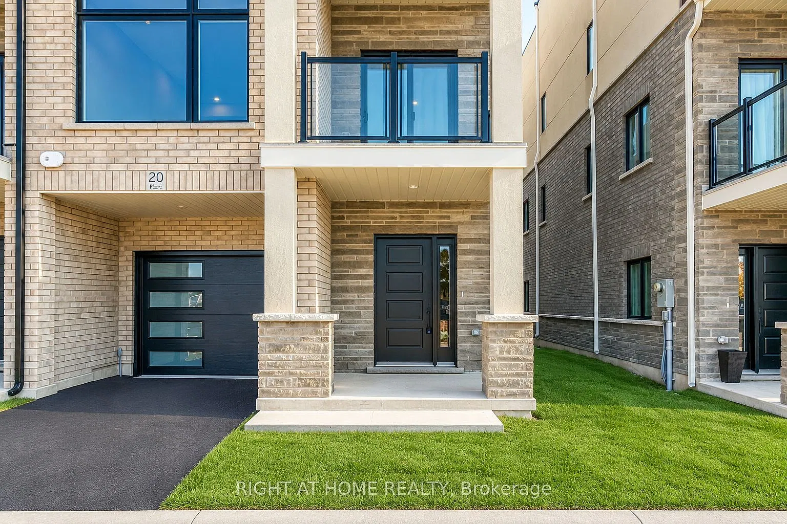 2 bed, $2,550 — Photo 2