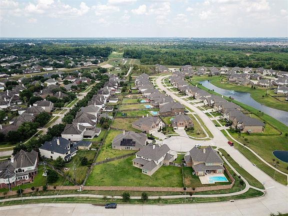 2nd image of 6006 Regal Falls Ct