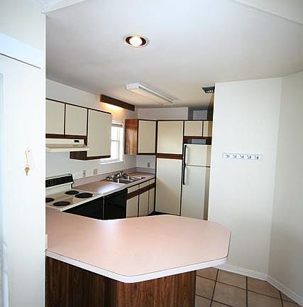 2nd image of 222 Weis Ln APT 6C