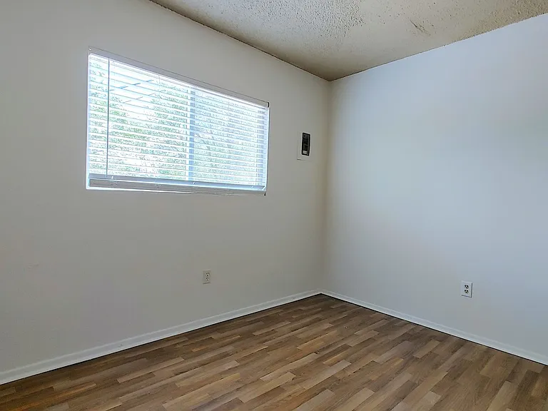 216 General Stilwell St NE — Photo 8