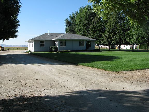 2nd image of 3015 W Idaho Blvd