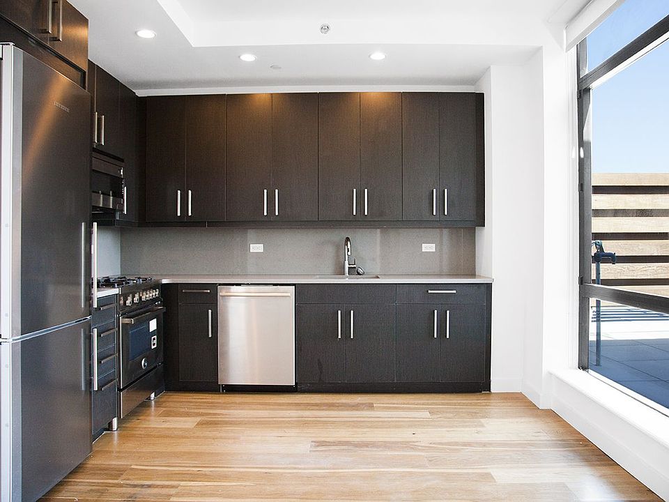 1st image of 180 Nassau St APT 9M
