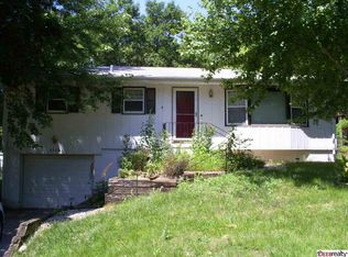 5512 S 102nd St, Omaha, NE 68127