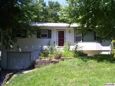 5512 S 102nd St, Omaha, NE, 68127