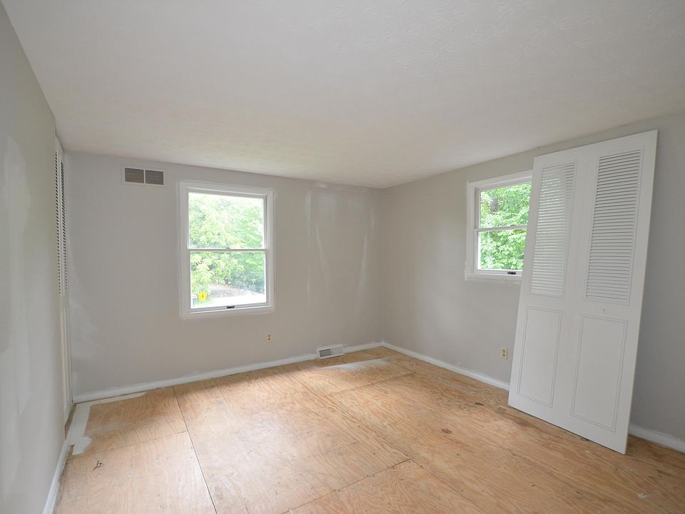 1st image of 1528 Plantation Dr