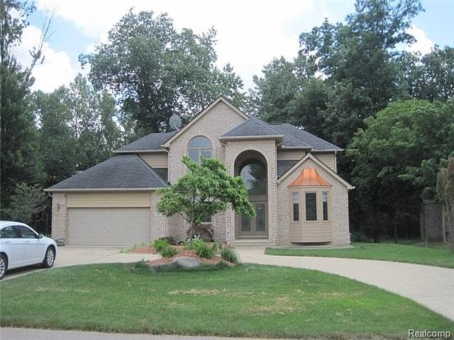 1st image of 1381 S Lake Dr