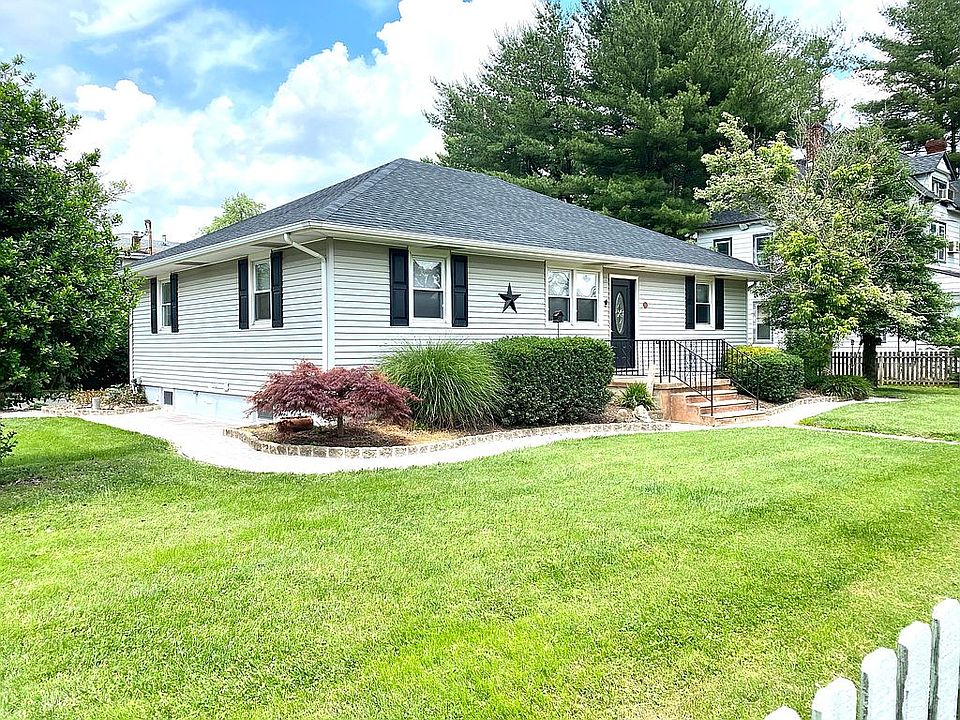 1st image of 46 W Woodland Ave